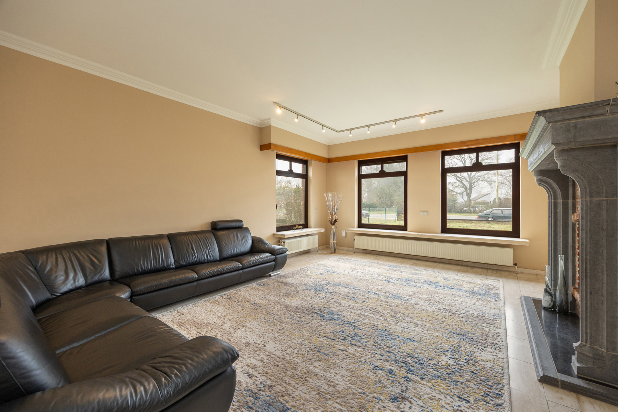 Ruime woning met 4-5 slpks en grote bureauruimte te Turnhout - foto 5