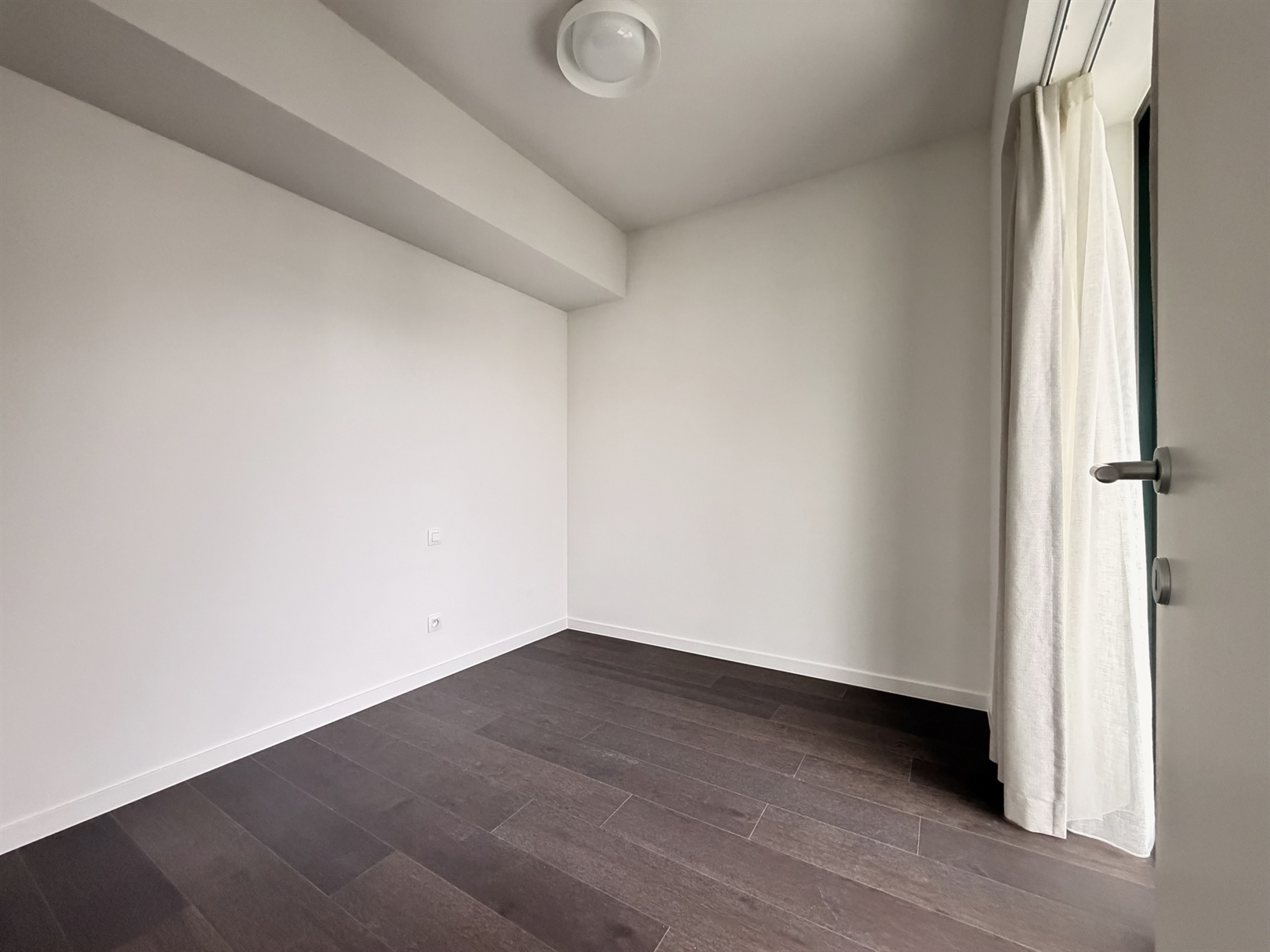 Noord ∣ Stijlvol nieuwbouwappartement met 2 slaapkamers + P - foto 5