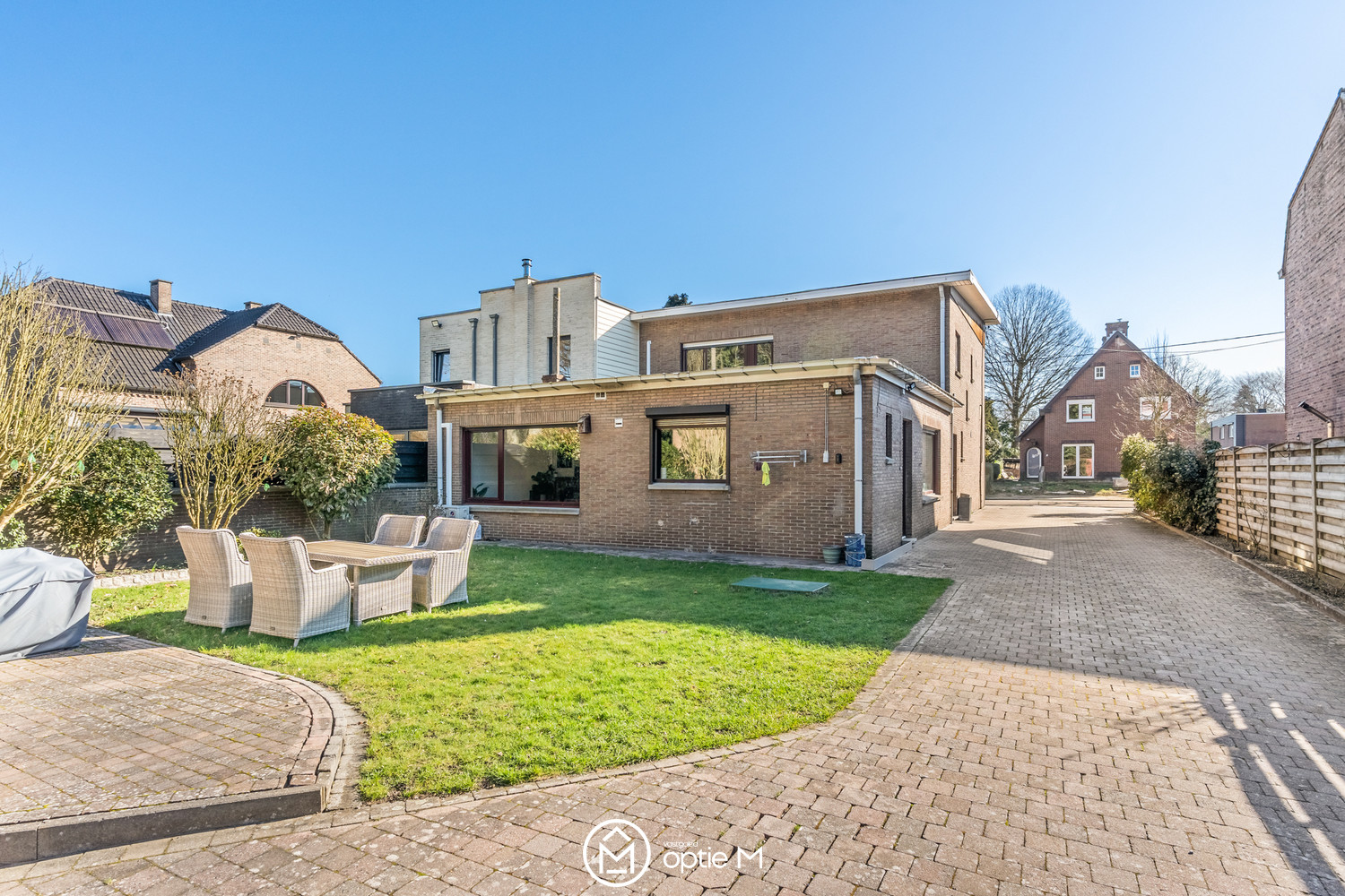 Investeringspand te koop in Genk – Twee verhuurde appartementen met onmiddellijk rendement - foto 5
