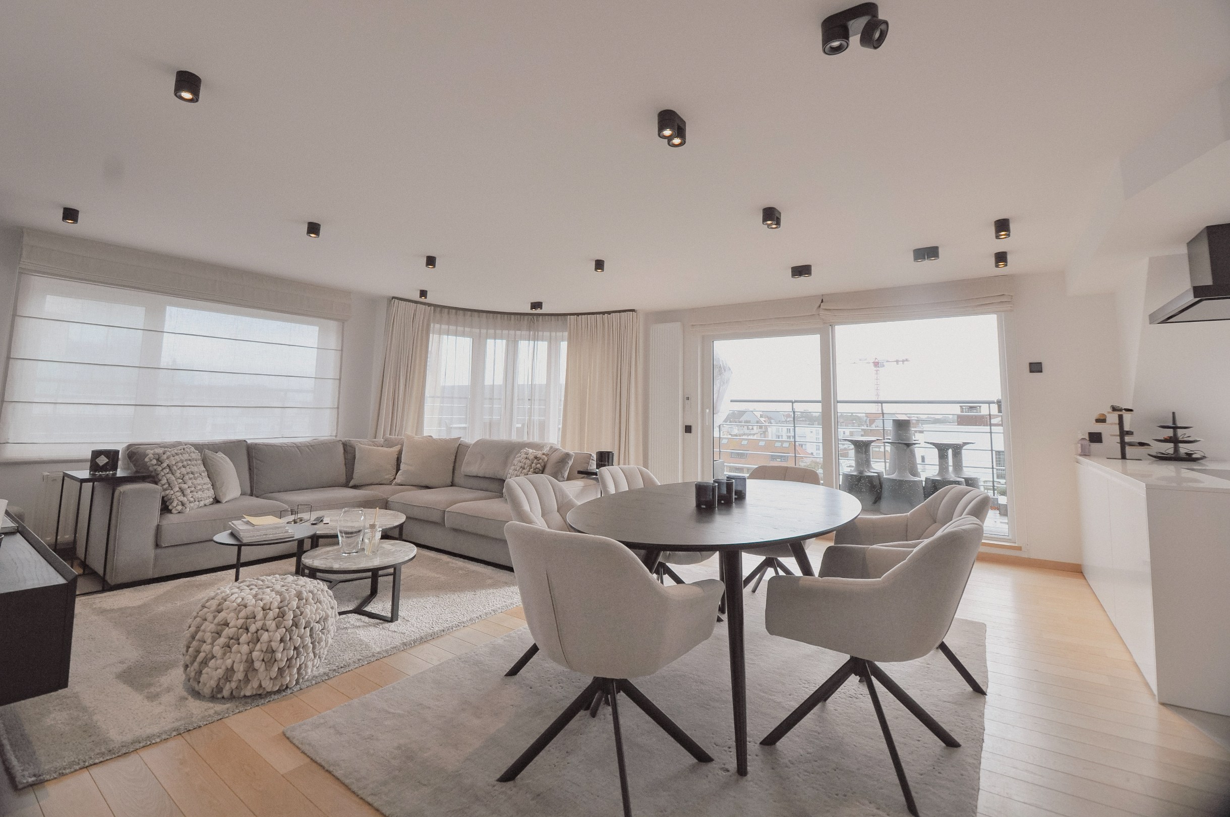 Uniek duplexappartement/penthouse met een weids uitzicht. - foto 4