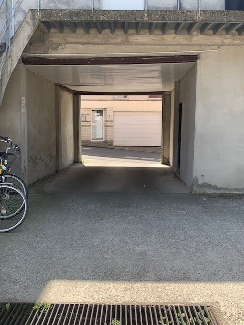 Klassieke afgesloten garagebox  te verdedigingstraat Gent - foto 2