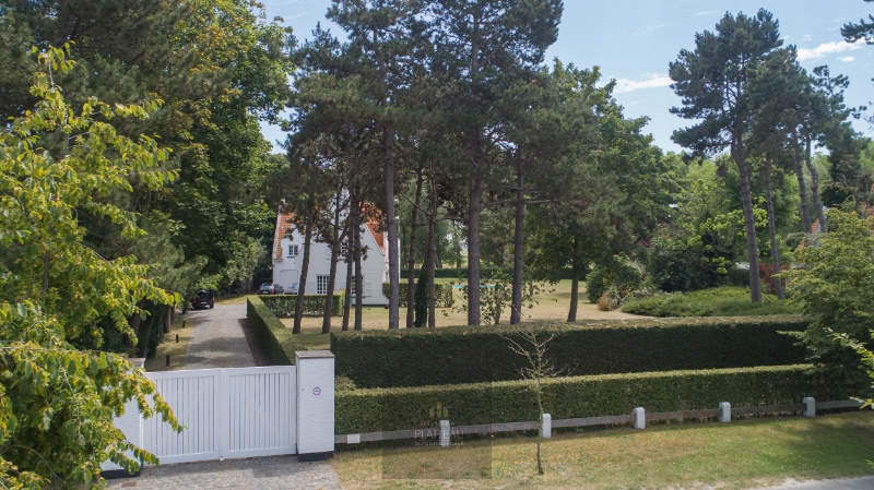 Exceptional villa on 3299m² on prime location in Nieuwpoort-Bad. - photo 5