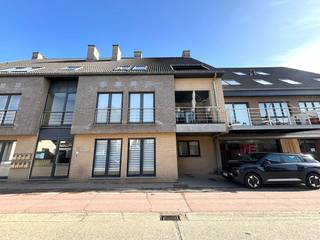 Bent u op zoek naar een comfortabel appartement in een rustige én centrale omgeving? Dit appartement in Kortessem (deelgemeente van Hasselt) biedt...