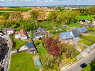 RUIME EIGENDOM (1.345M²) voor OPEN BEBOUWING op vlot bereikbare ligging te Zwalm. Dit PERCEEL VAN 1.345M² met een STRAATBREEDTE VAN CA. 23 METER...