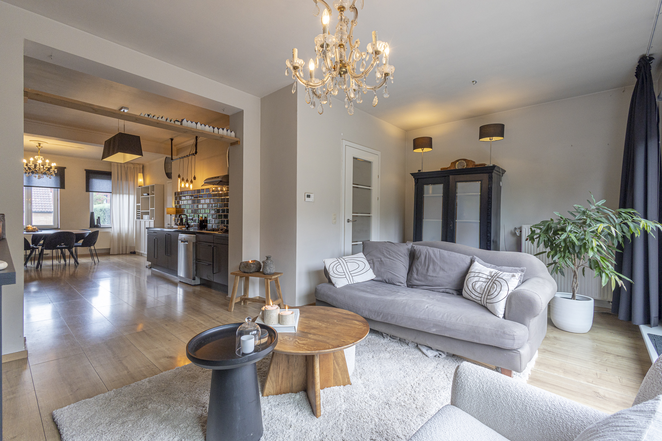 Gerenoveerd rijhuis met winkelruimte - centrum Itterbeek - foto 5