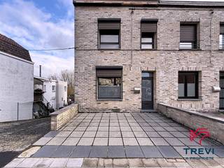 House for sale in Manage