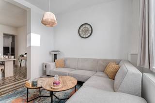 Are you looking for a hassle-free start or a smart investment? This surprisingly spacious home in the center of Avelgem combines a top location...