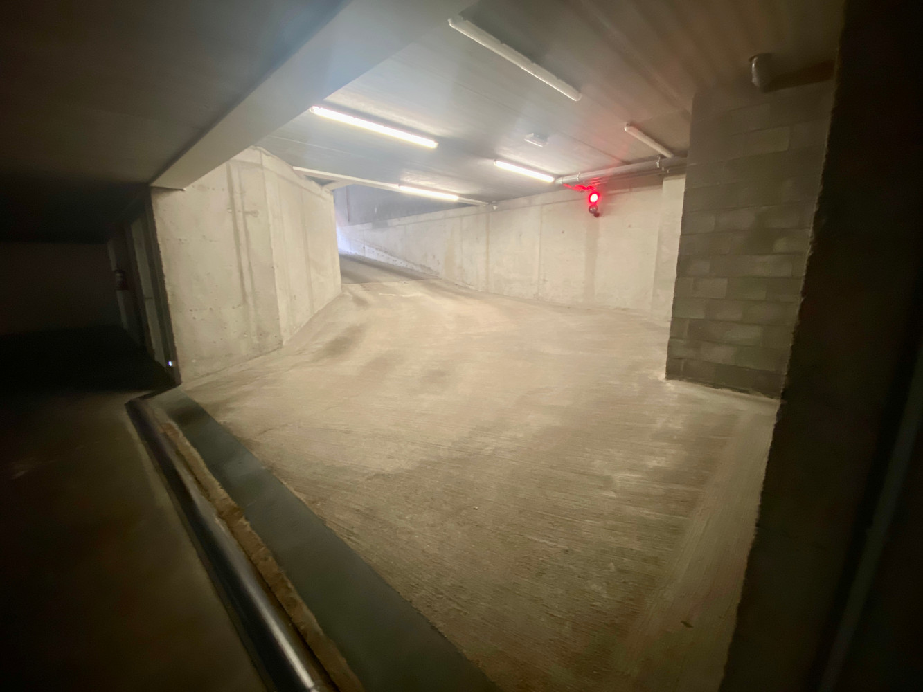 Ondergrondse autostaanplaats - photo 4