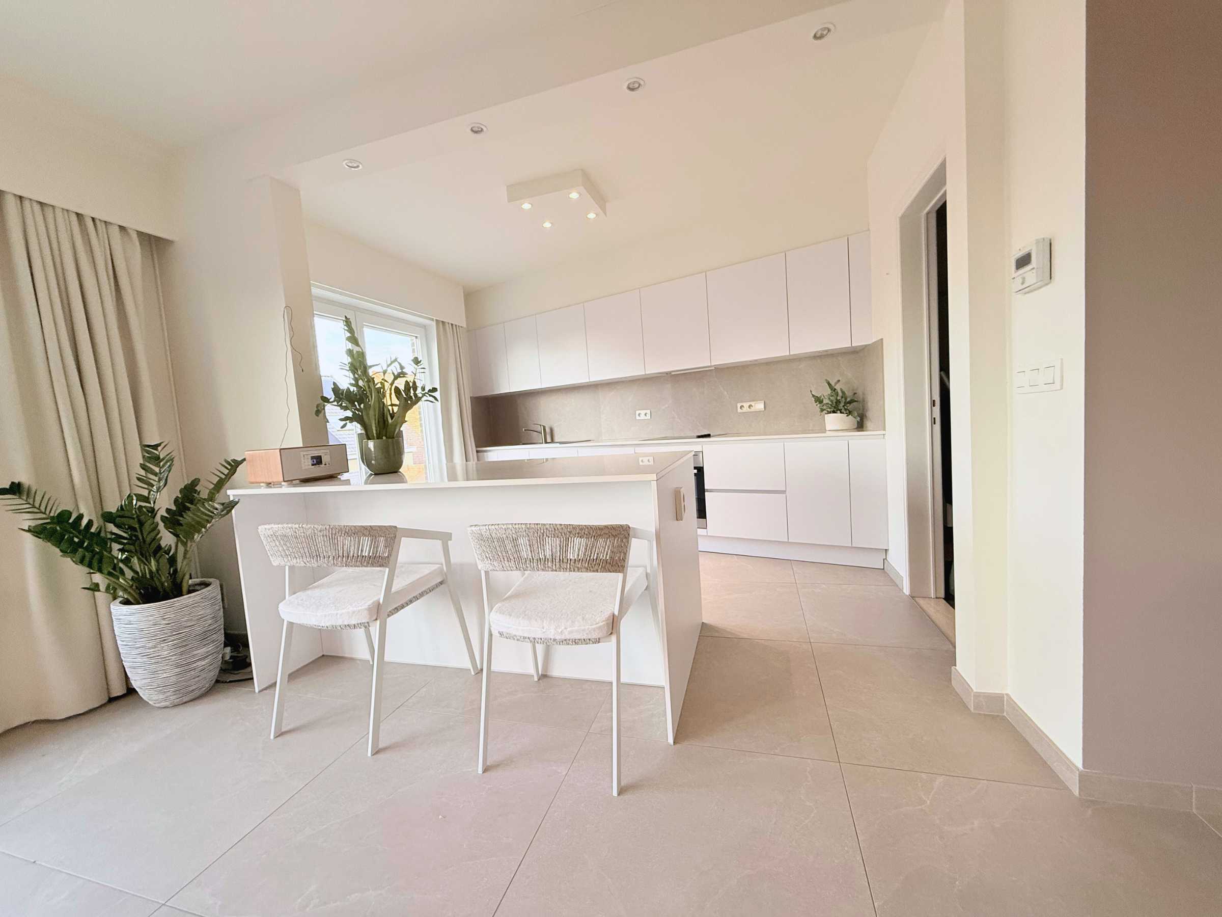 Apartment for sale in Sint-Niklaas with 3 bedrooms - photo 2