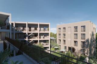 In het hart van Geel, op de kruising van Werft en de Patronaatstraat, ontplooit Vanhout Projects een exclusief ontwikkelingsproject bestaande uit 33 prachtige appartementen, aangevuld met 4 kantoor- en commerciële ruimtes en een ondergrondse parkeergelegenheid. <br /><br />Deze residenties met 2 slaapkamers, variërend van 91m² - 135m² zijn ontworpen om overvloedig natuurlijk licht te vangen en bieden royale terrassen voor een buitengewone leefervaring. Met zijn verfijnde esthetiek zal dit project een toonbeeld zijn van luxe, dankzij een harmonieuze combinatie van een weelderige daktuin, doordachte appartementsindelingen boven op de commerciële basis, en een uitgestrekte bovengrondse overdekte fietsenstalling. Gelegen in het bruisende stadscentrum, zal deze ontwikkeling een mooie toegevoegde waarde bieden aan de levendige ambiance van de Havermarkt.<br /><br />Het comfort van de bewoners staat centraal in dit gebouw. Door slim gebruik te maken van duurzame technieken, zoals een Beoveld met warmtepomp en zonnepanelen, zorgen we voor een aangenaam binnenklimaat, zowel in de winter als in de zomer.<br /><br />Bijzonder kenmerken: <br />- Private ondergrondse parkeergarage<br />- Vloerverwarming met warmtepomp<br />- Zonnepanelen<br />- E-peil van maximaal E20<br />- Uitzonderlijke terrassen<br /><br />Graag meer informatie?<br />Maak nu een afspraak via 014 72 73 74 of contacteer ons voor meer info via info@vastengoed.be