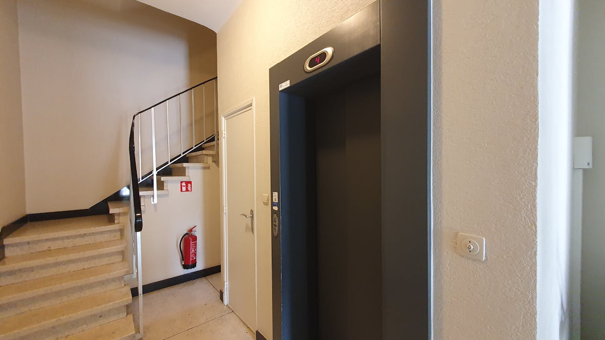 FOR RENT: 2 bedroom apartment in Hasselt center - photo 2