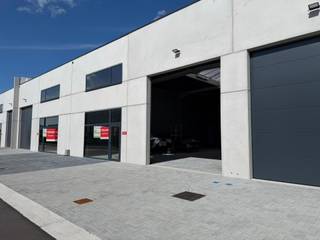 Ontdek deze gloednieuwe KMO site HOUTLAND-WEST in Ichtegem.ONMIDDELLIJK BESCHIKBAAR!Gelegen op strategische locatie tussen Torhout en Gistel start...