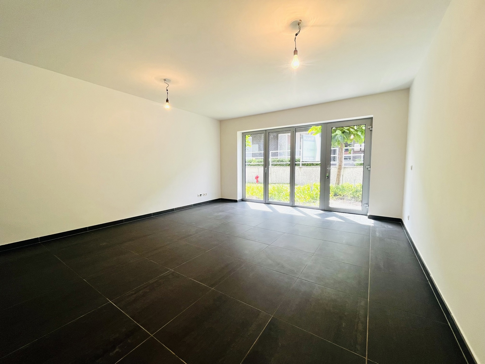1 SLAAPKAMER APPARTEMENT OP HET GELIJKVLOERS - foto 4