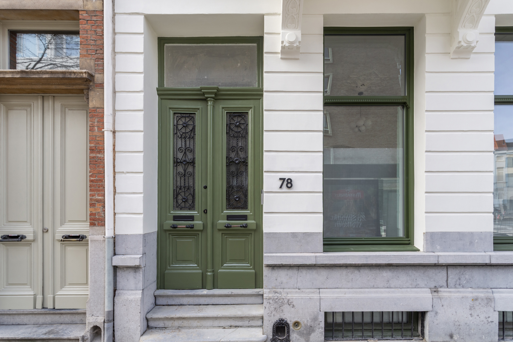 Gerenoveerd appartement met tuin op toplocatie - foto 2