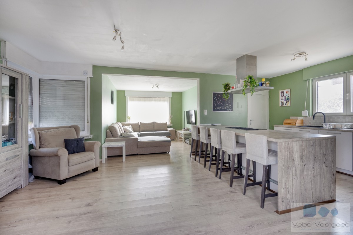 Gezinswoning met tal van mogelijkheden op toplocatie! - foto 3