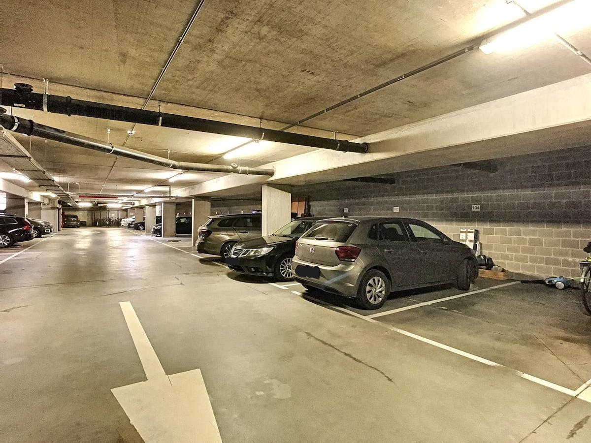 car parking at the water sports course in Ghent - photo 4