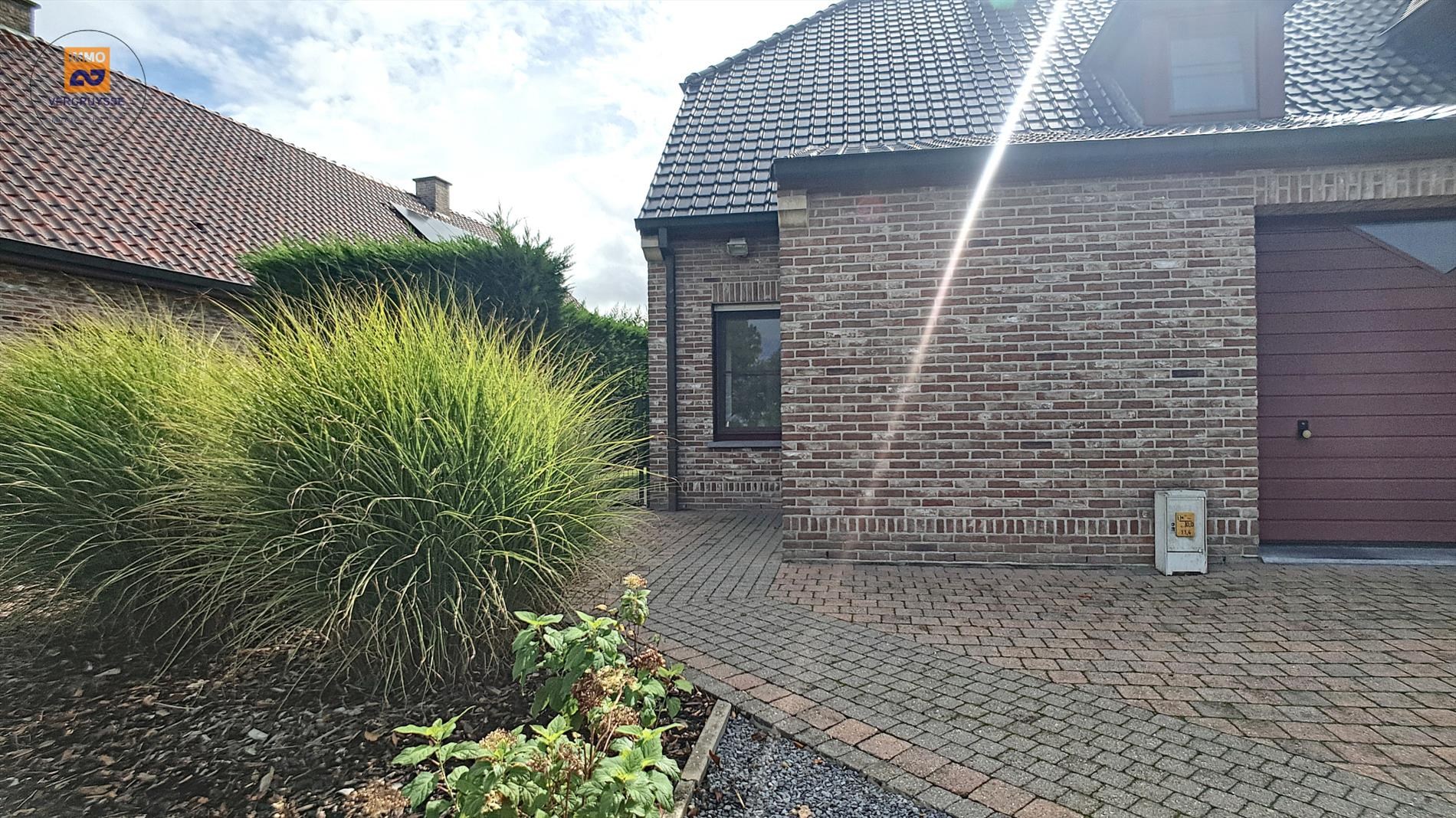 Ruime halfopen bebouwing in rustige buurt te Ertvelde - foto 3