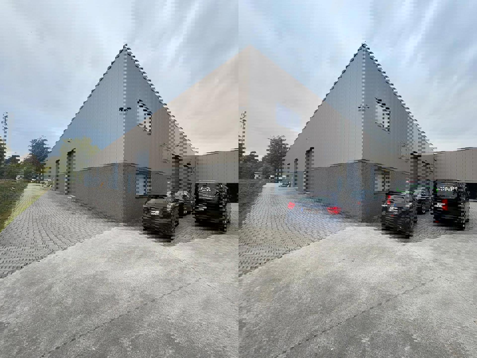 Commercial for rent in Ranst - photo 1