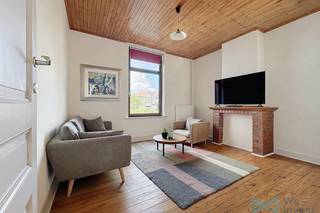 Hier wonen betekent genieten van de authentieke en levendige sfeer van Place Keym, een echt dorp in de stad waar iedereen elkaar kent!...