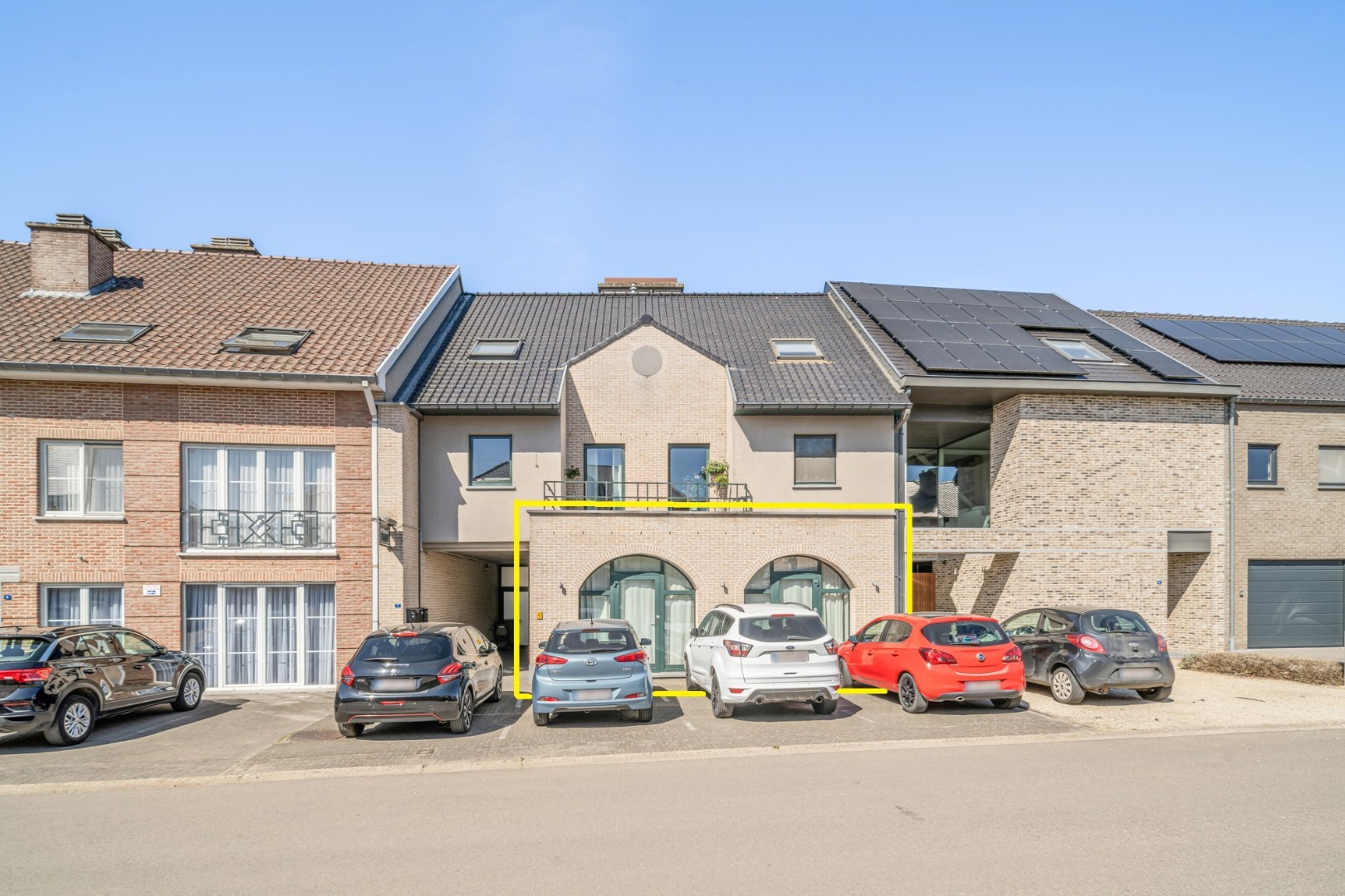 Appartement à vendre à Bilzen-Hoeselt avec 2 chambres - photo 1