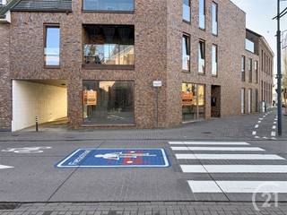Casco nieuwbouw handelspand van 109 m2 te koop in het centrum van Baal/Tremelo!!Op een gunstige locatie, bieden wij u dit prachtig handelspand aan...