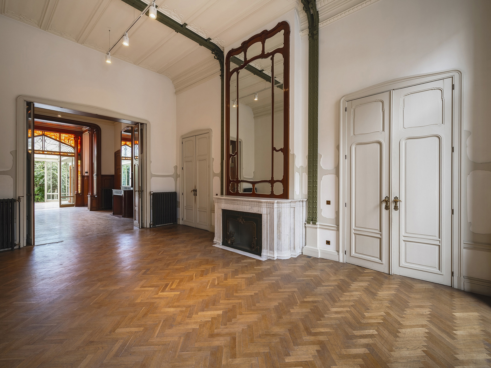 Commercial for sale in Sint-Gillis - photo 1