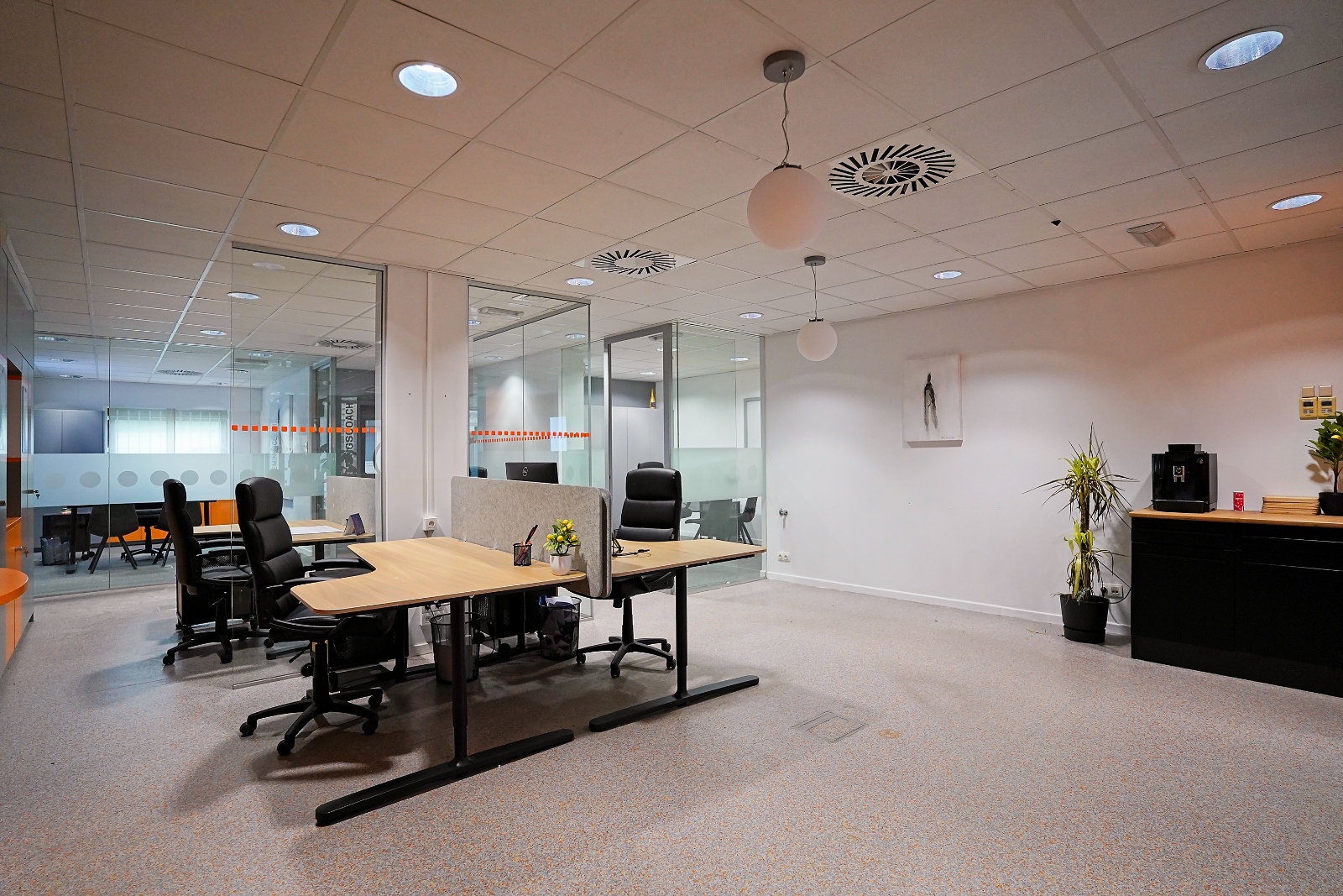 Te huur: Handelspand 165 m² met 5 parkeerplaatsen in Centrum Buggenhout - foto 4