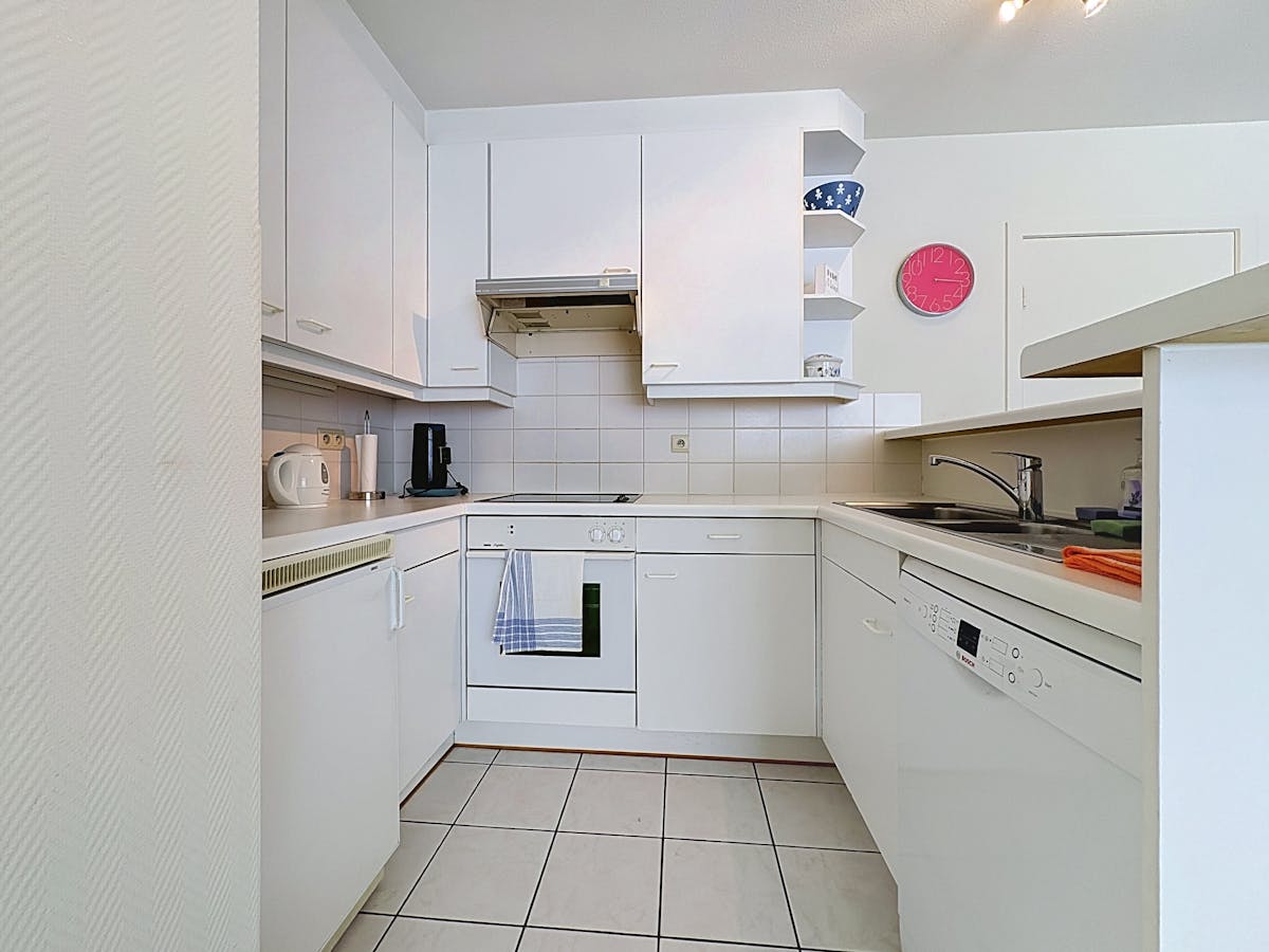 Ruim appartement met één slaapkamer en slaaphoek - foto 4