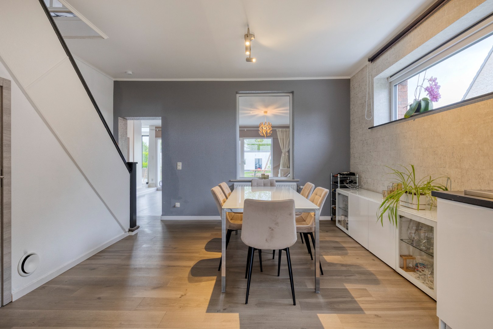 House for sale in Lubbeek with 5 bedrooms - photo 4