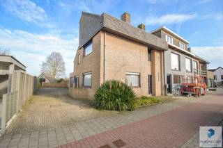 KNESSELARE -  Centraal gelegen ruime woning met 3 slaapkamers, ruime garage en een grote tuin.Deze ruime woning is uitstekend gelegen en biedt alle...
