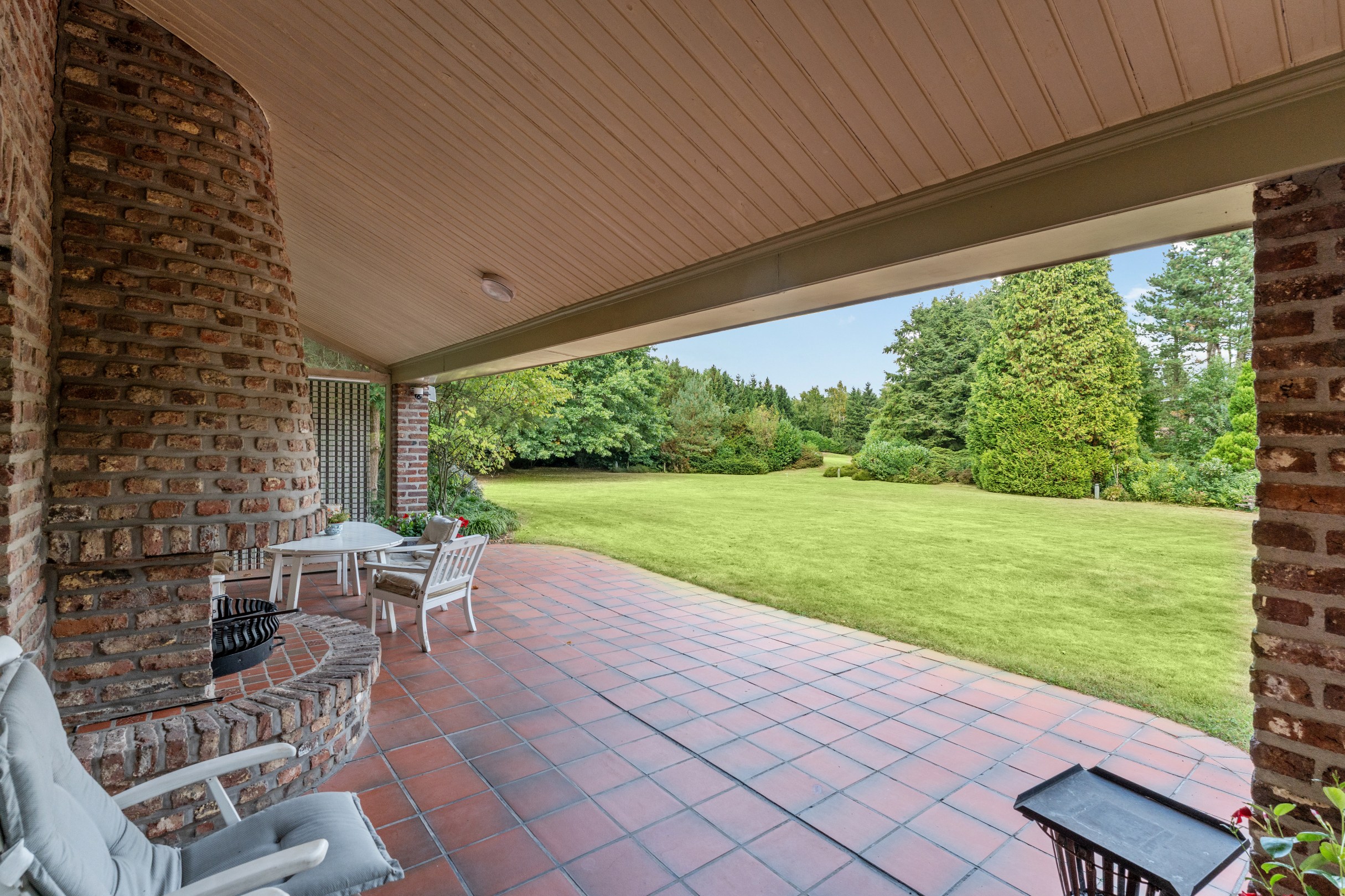 Villa de luxe à Lanaken avec jardin, terrasse, garage et 4 chambres - année de construction 1982 - Grand terrain - Christie's Lifestyle - Étiquette énergétique - photo 5