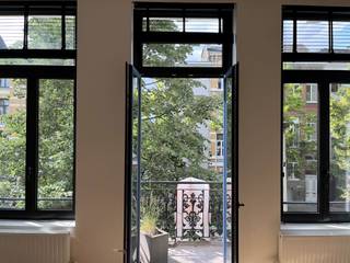 Deze herenwoning gelegen op een topligging tussen het Museum voor Schone Kunsten en het nieuw Justitiepaleis werd recent gerenoveerd in...