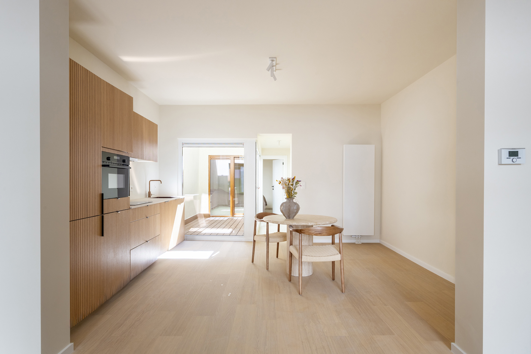 Gerenoveerd appartement met patio in hartje Antwerpen - foto 4