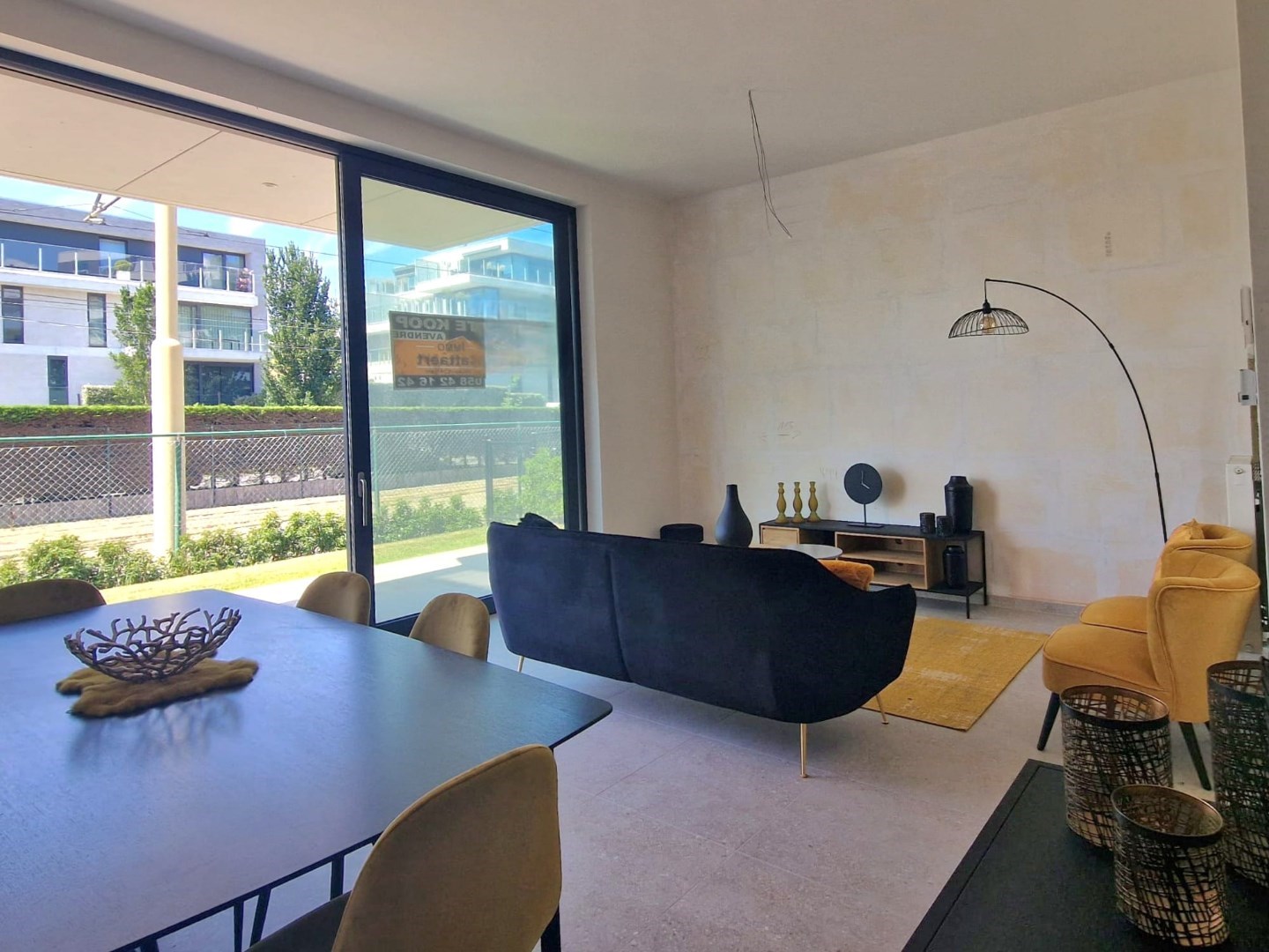 NIEUWBOUW APPARTEMENT MET 1 SLAAPKAMER EN SLAAPHOEK GELEGEN IN EEN NIEUWBOUW RESIDENTIE OP EEN BOOGSCHEUT VAN ZEE - foto 2