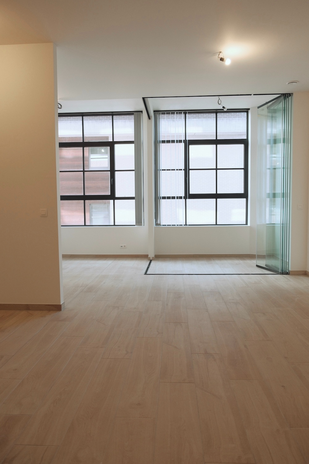 Studio met loftgevoel in historisch pand in Berchem - photo 4