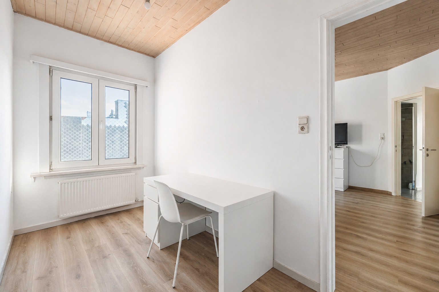 Instapklaar 1 slaapkamer dakappartement - foto 3