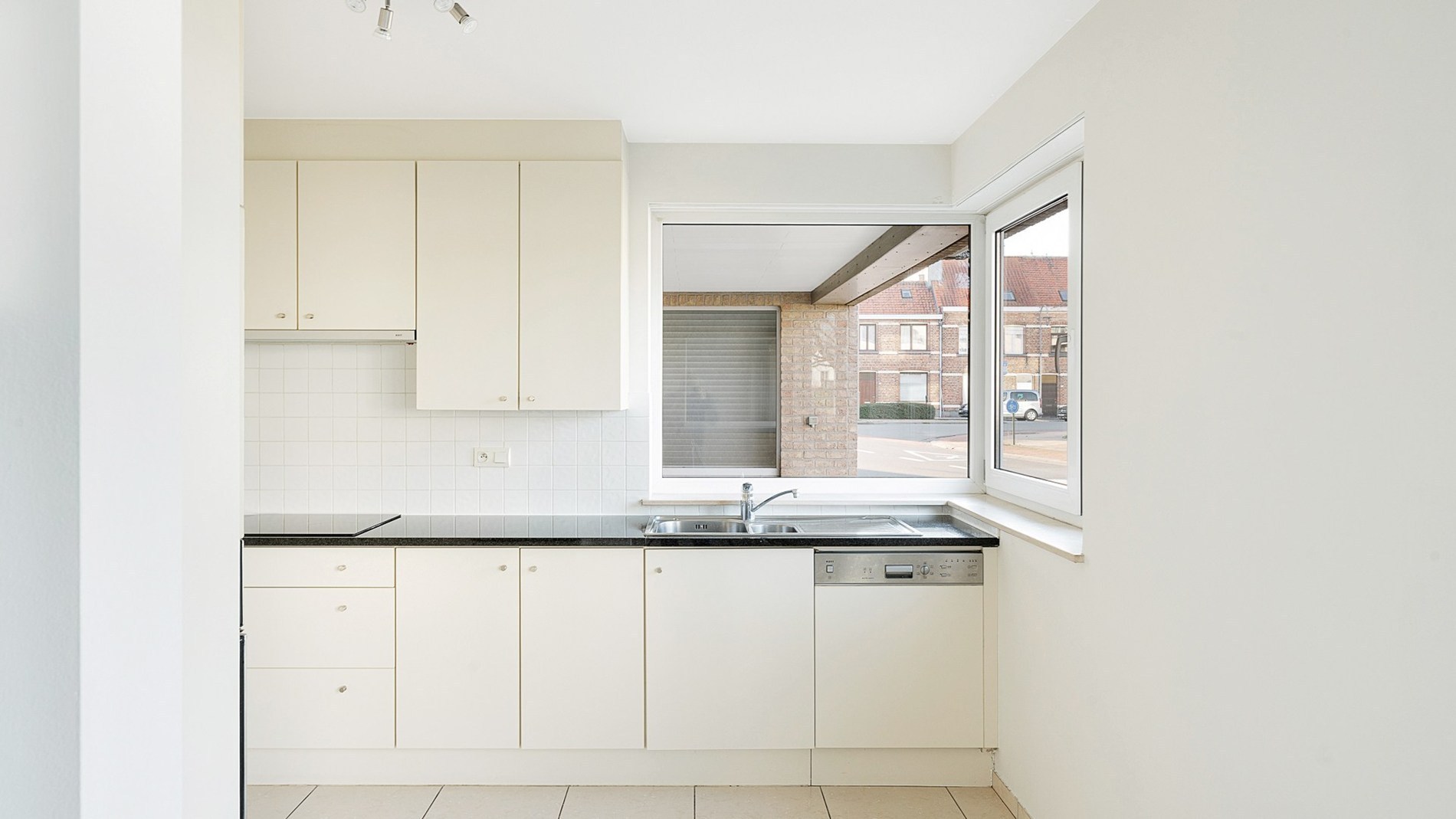 Apartment for sale in Knokke with 2 bedrooms - photo 3