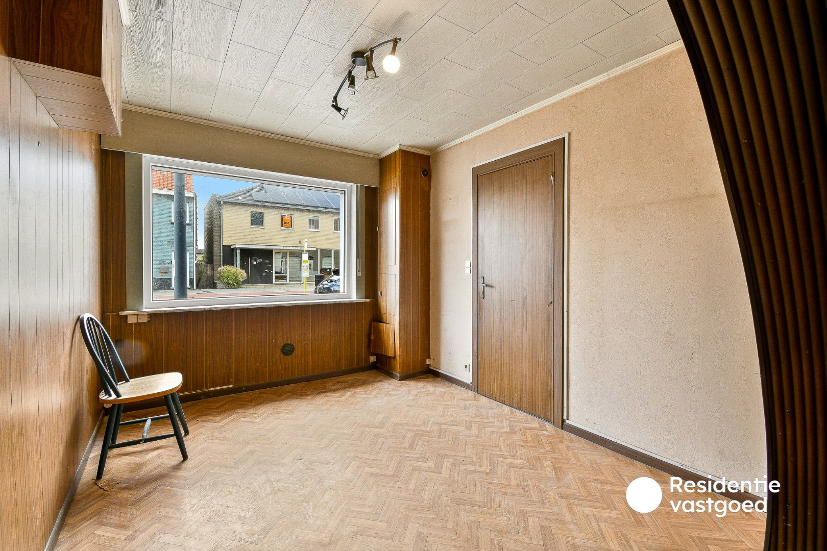 Te renoveren rijwoning met twee slaapkamers en tuin - foto 5