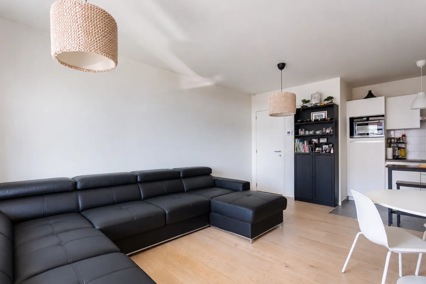 Modern 2-slaapkamerappartement met terras nabij het Eilandje - foto 3