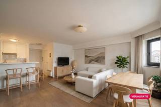 In de residentie 'Santorini' te Knokke-Heist vinden we deze studio te koop.De leefruimte is licht en praktisch ingedeeld, met een keuken en...