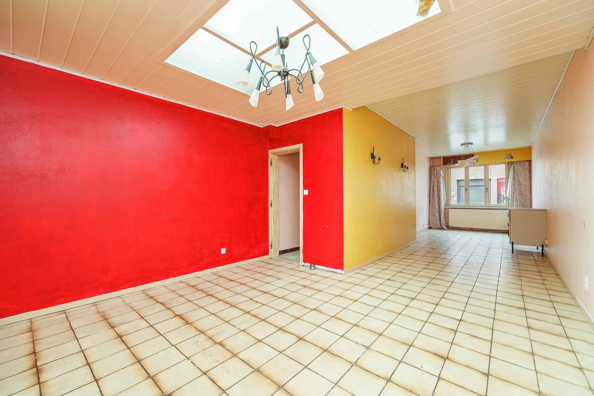 Te renoveren woning met 3 slaapkamers en buitenruimte in Antwerpen - foto 2