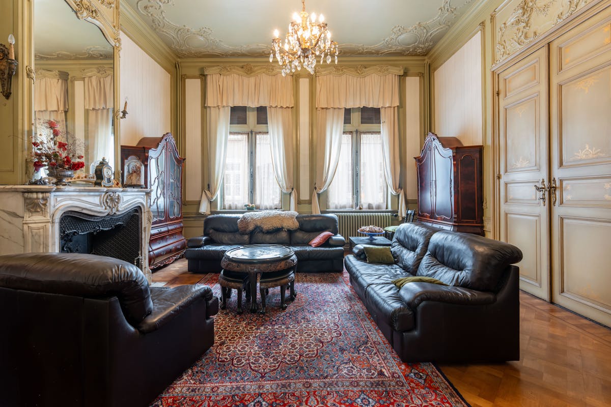 Exclusief neogotisch herenhuis met tuin in historisch Brugge - foto 5