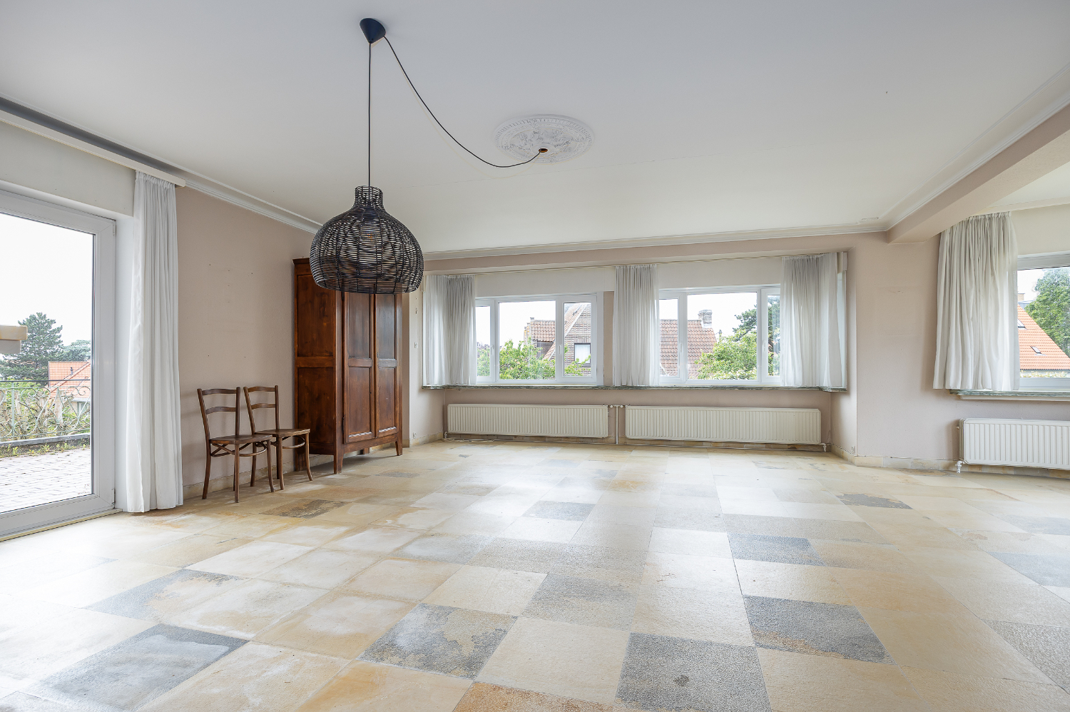 Iconische Villa "Rose de France" met uitzonderlijk renovatiepotentieel in centrum Koksijde - photo 5