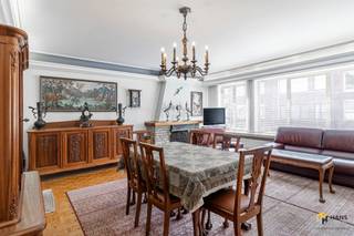 Van Dornestraat 144 (1e verd.) - Deurne Ruim appartement (100 m²) met 2 slaapkamers, garage en tuin (160 m²) in Deurne. Op een rustige, maar centrale...
