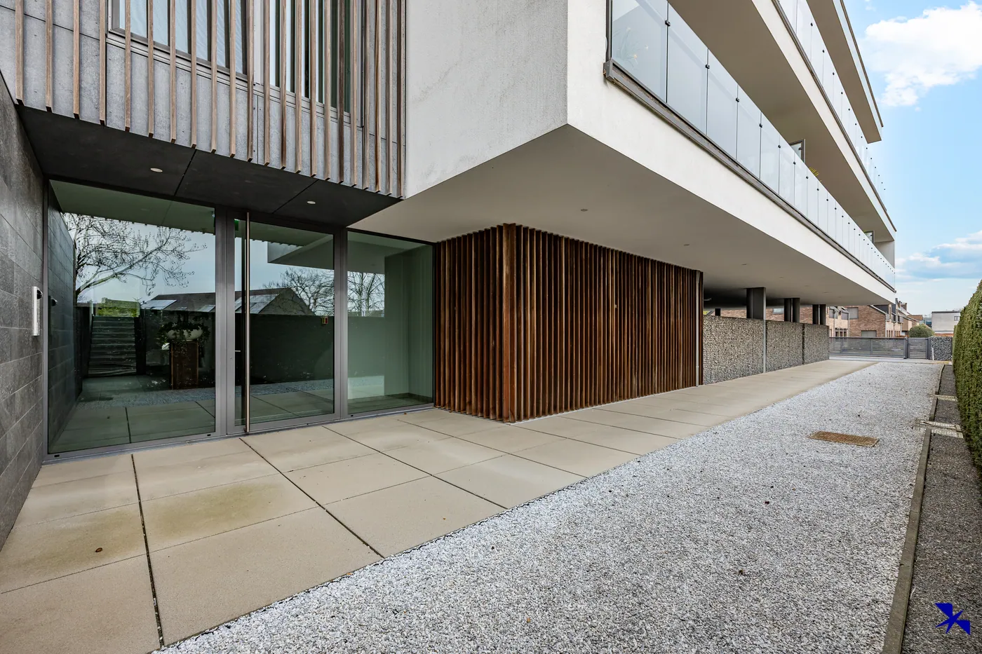 Stijlvol appartement met zicht op het water en binnenzwembad - foto 5