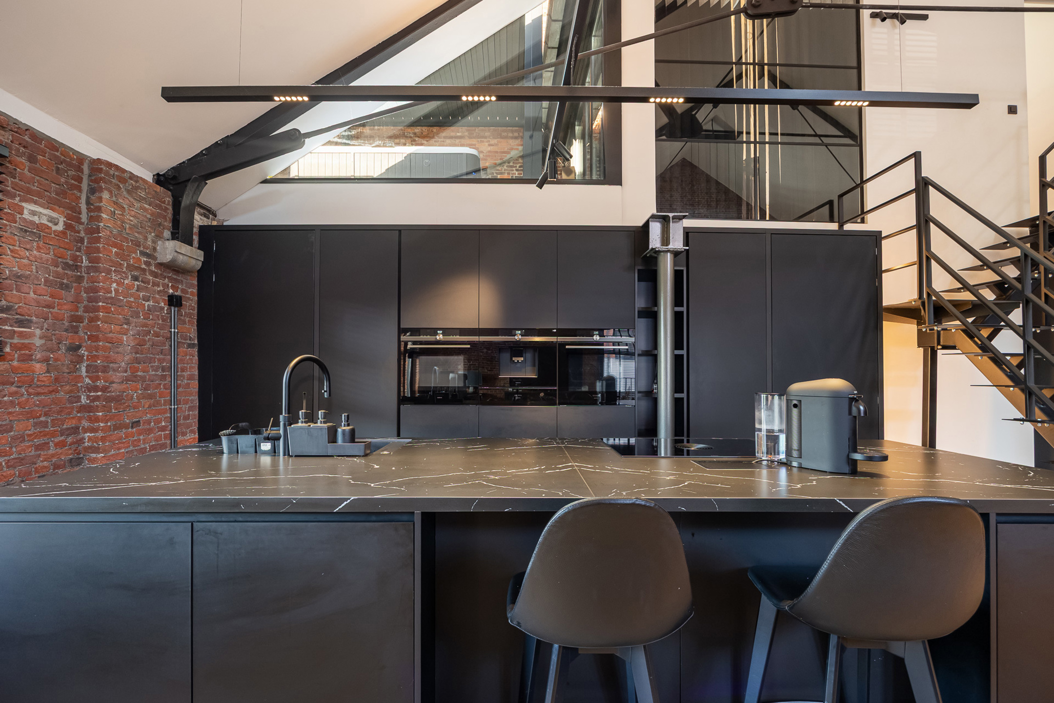 ANTWERPEN - Uniek loft appartement in historisch pakhuis! - foto 4