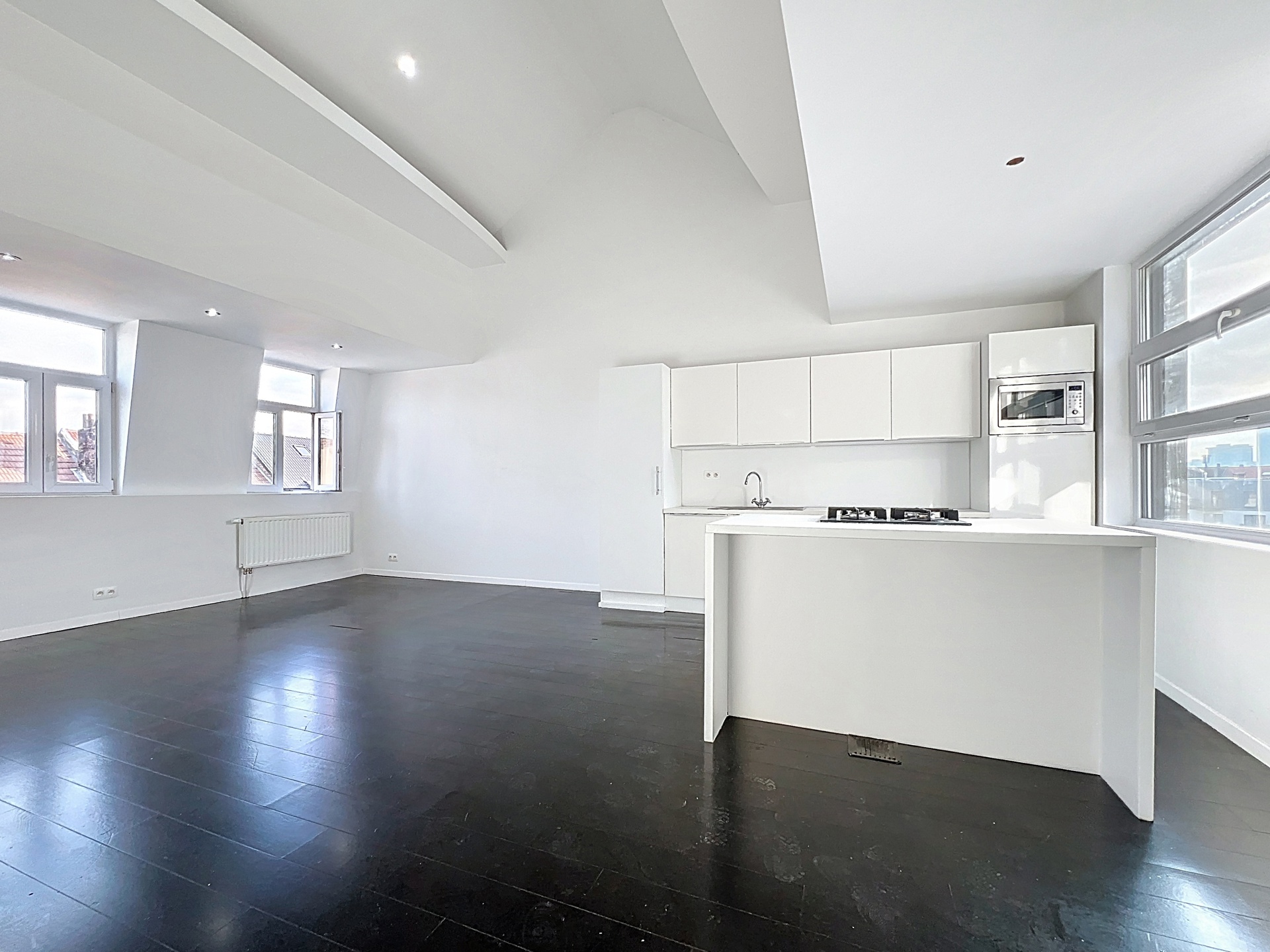 Gerenoveerde triplex met 3 slaapkamers te koop in Schaarbeek - foto 4