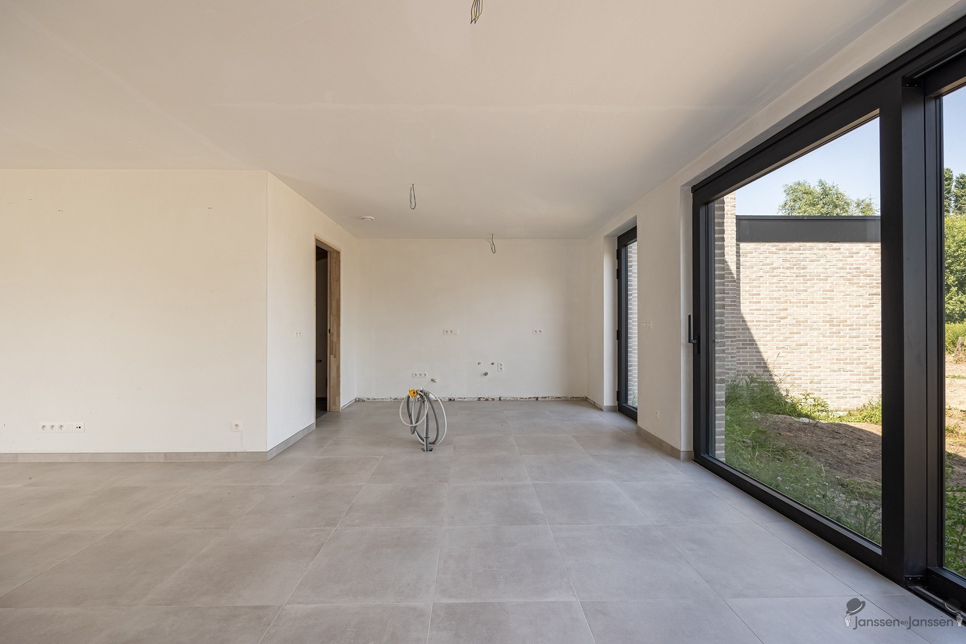 In compromis! Nieuwbouwwoning met 3 slpk &amp; tuin - foto 5