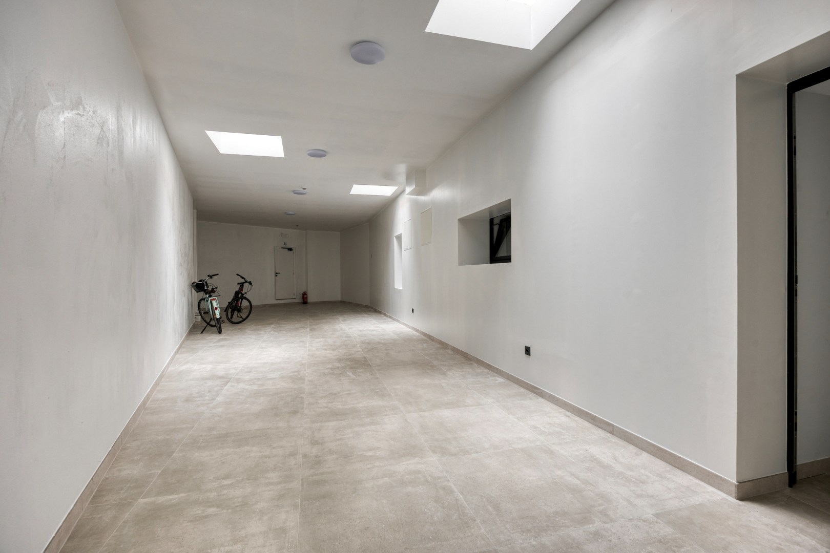 Volledig gerenoveerde en gemeubelde studentenkamers met privé-sanitair. - foto 3