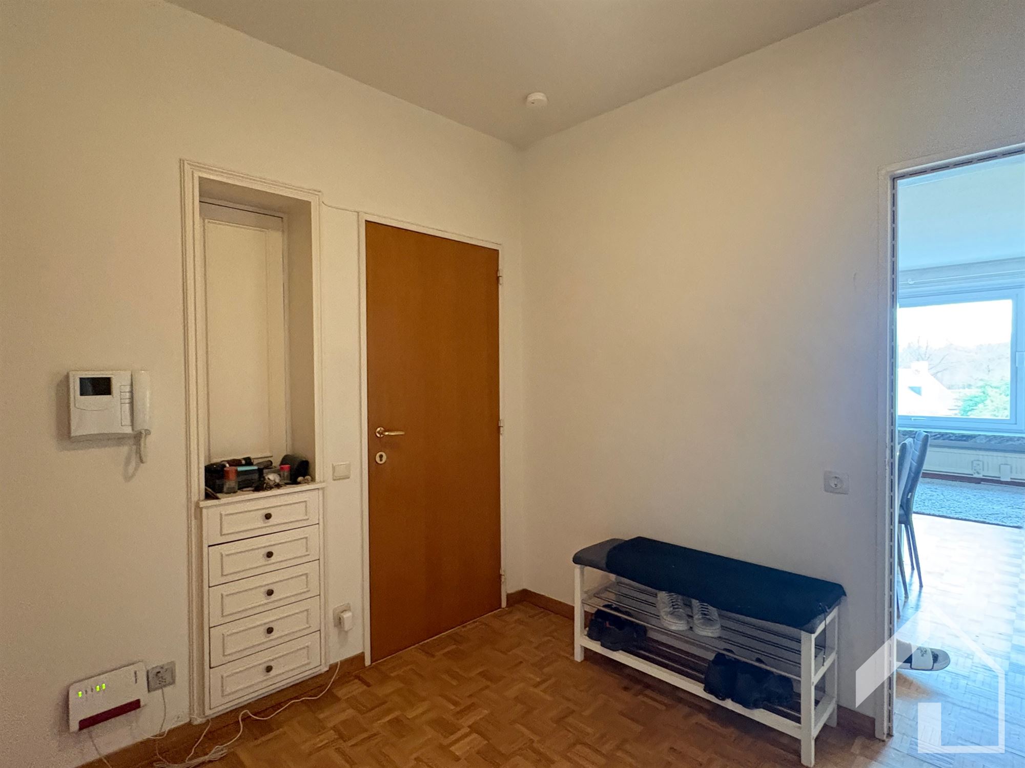 Apartment - photo 2